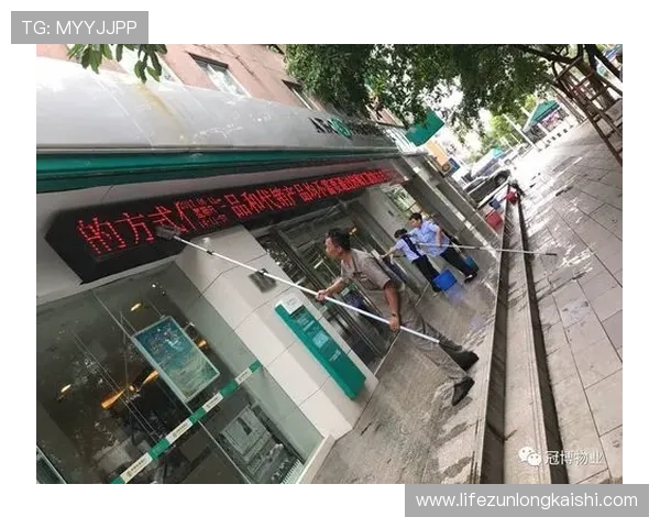 中国尊龙集团在社会责任履行中的公益项目与企业形象提升措施